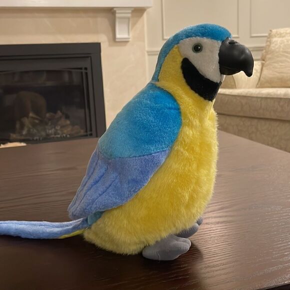 Blue and Yellow Macaw Parrot Bird Plush Toy Stuffed Animal Excellent Condition - Picture 4 of 7